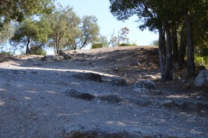 The trail to the top of the mound where the 300 Spartans are buried