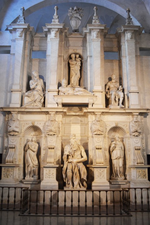 michelangelos-statue-of-moses-in-the-church-of-st-peter-in-chains