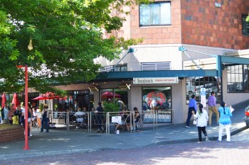 The original first location of Starbuks